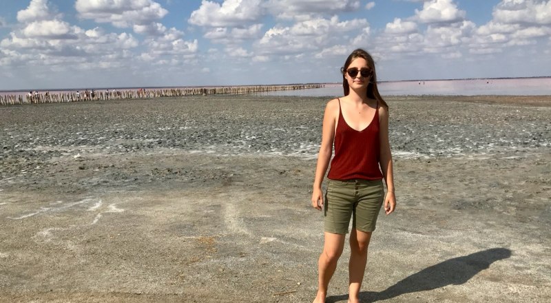 Некоторые туристы делают фото и уезжают, стараясь не навредить природе. Но так поступают не все.