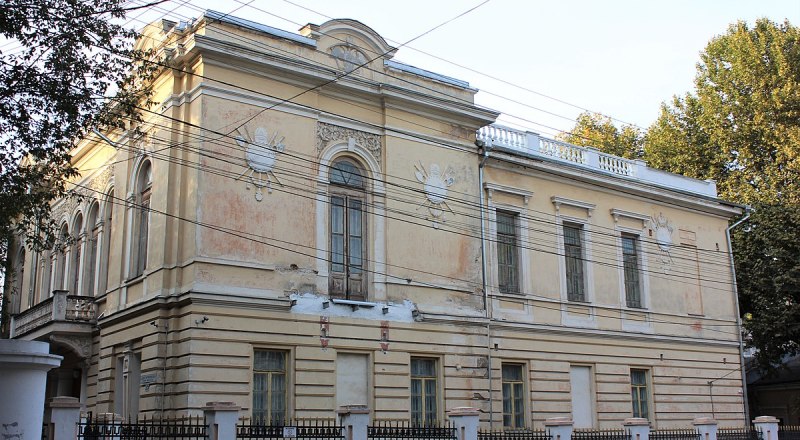 Почти вся коллекция Симферопольской картинной галереи (художественного музея) погибла в войну.