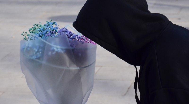 Реальные курьеры не просят предоплату за доставку на карту. Фото Александра Кадникова.