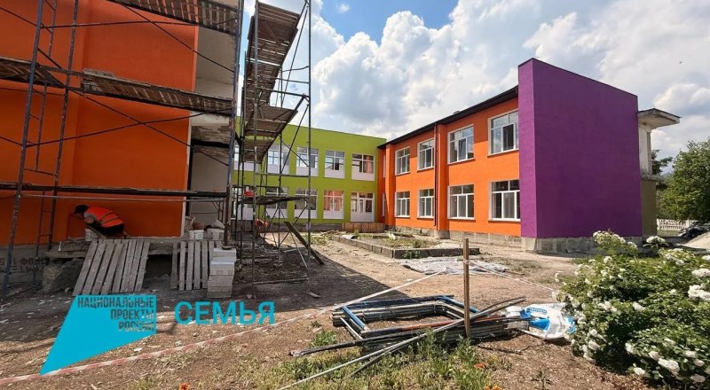 Готовность детского сада «Колосок-1» в селе Петровка Красногвардейского района в середине июня составляла 63%. 