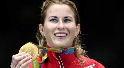 Чемпионка Игр XXXI Олимпиады по фехтованию на рапирах, заслуженный мастер спорта Инна Дериглазова.