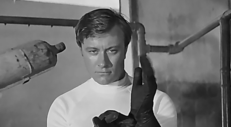 Андрей Миронов в фильме «Бриллиантовая рука». Фото с сайта kino-teatr.ru