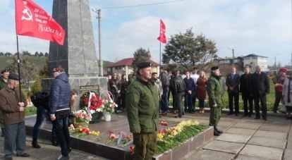 В Керчи почтили память освободителей./ Фото с сайта kerch.fm