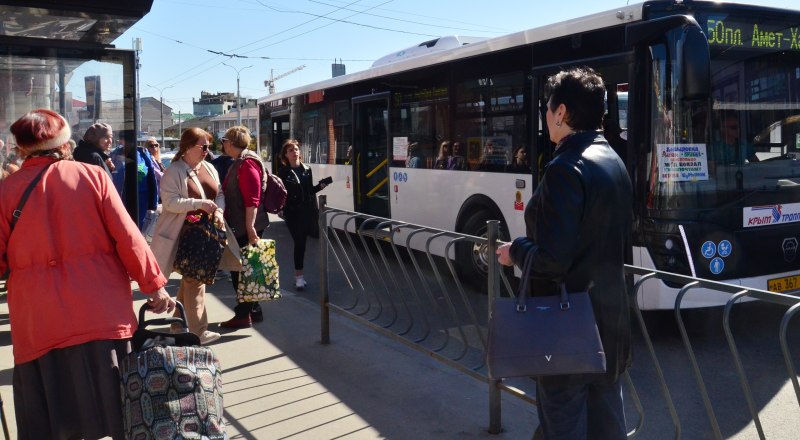 Общественный транспорт изменит схему движения на Радоницу.