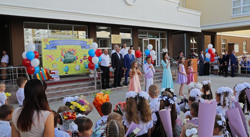 Новая школа - это огромная радость для жителей Симферополя.