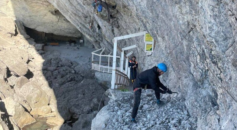 Обвал уберут, но сроки пока не ясны. 