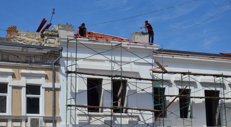 В условиях ЧС работы по ремонту кровли начинали при условии полной уверенности в их завершении в срок.