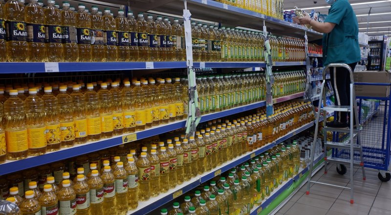 Товары, которые магазин стремится продать в первую очередь, обычно располагаются на уровне глаз.
