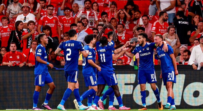 Краски Лиги чемпионов! Победы грандов, сенсация «Карабаха» и возвращение Моуринью. Фото «СЭ».