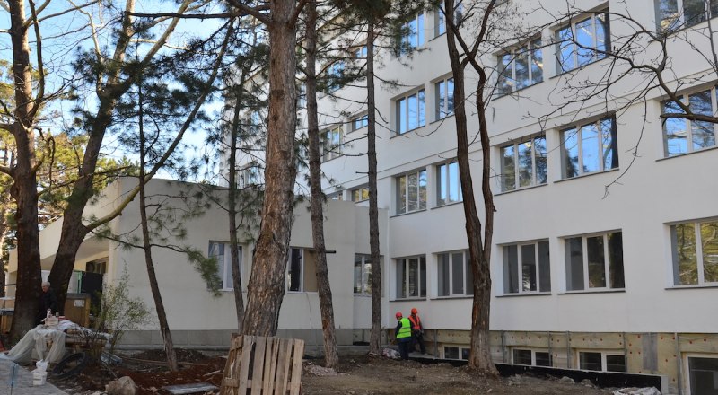 Здание кардиодиспансера преобразилось снаружи и внутри.