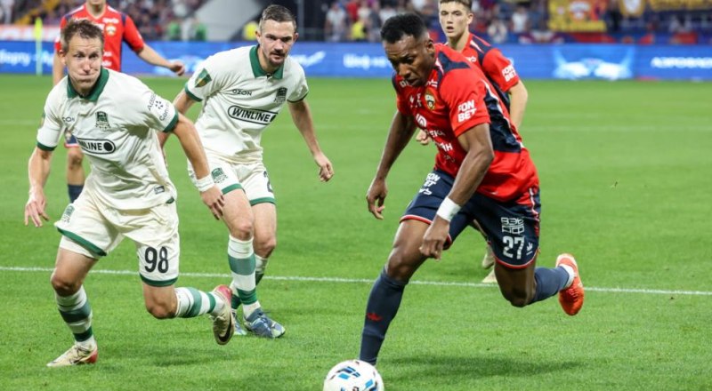 Чья возьмёт? «Краснодар» и ЦСКА решат, кто уйдёт на зимнюю паузу лидером турнирной гонки. Фото «СЭ».