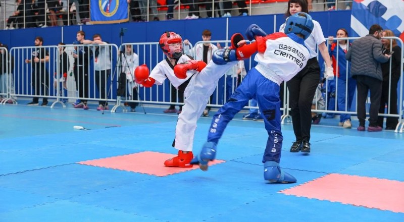 Отбор лучших! 600 топ-кикбоксёров собрал Симферопольский район в рамках чемпионата и первенства Южного федерального округа. Фото Федерации кикбоксинга РК. 