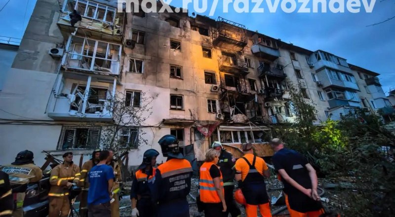 Пострадавший от удара БПЛА дом.