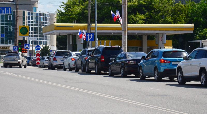 Проблемы с топливом в Севастополе ощущаются острее, чем в Крыму.