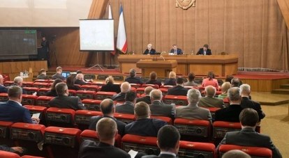 Крымский парламент принял в первом чтении языковой закон.