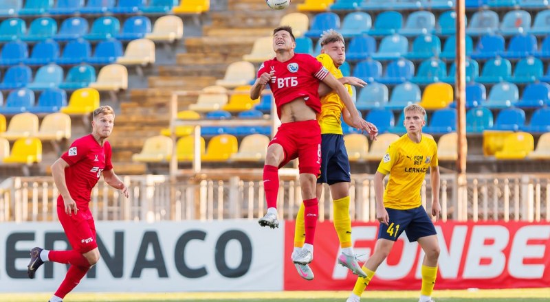 Шаг до лидерства! Победа «Севастополя» вплотную приблизила его к первому месту в ЛЕОН второй лиге Б России по футболу. Фото ФК «Севастополь».