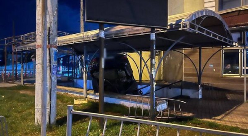 Аварии могло бы не быть. Но… Подросток решил рискнуть. Фото пресс-службы МВД по РК. 