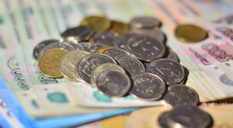 С 1 августа работающим пенсионерам откорректируют пенсию.