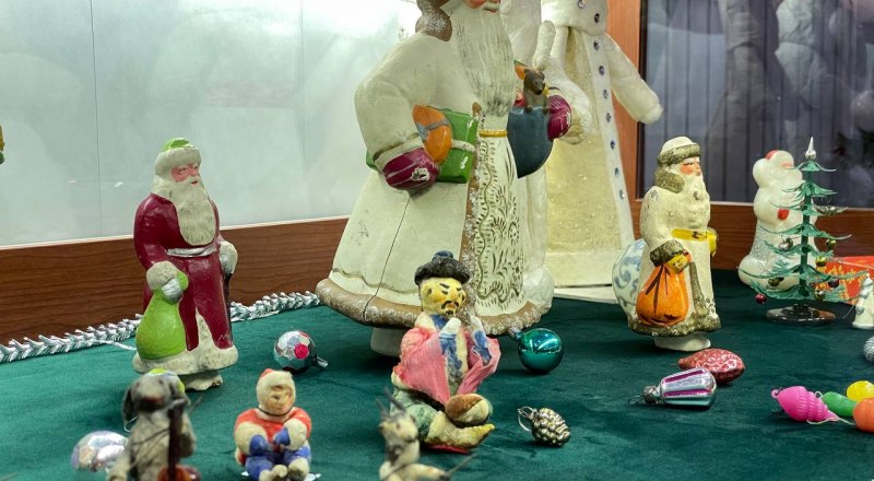 Новогодние игрушки занимают отдельное место среди экспонатов. Фото с сайта rk.gov.ru
