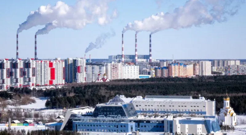 В 2013 году Сургут занял 3-е место в рейтинге 250 крупнейших промышленных центров России. Фото Валерия Нистратова для Forbes.