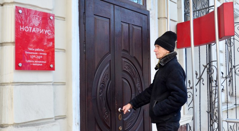 Долги наследодателя возмещать должны наследники.