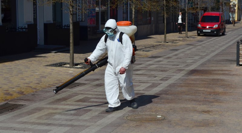 Благодаря борьбе с коронавирусом, симферопольские улицы чисты, как никогда.