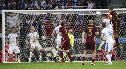Увы, только «гол престижа» через мгновение влетит в ворота сборной Словакии.