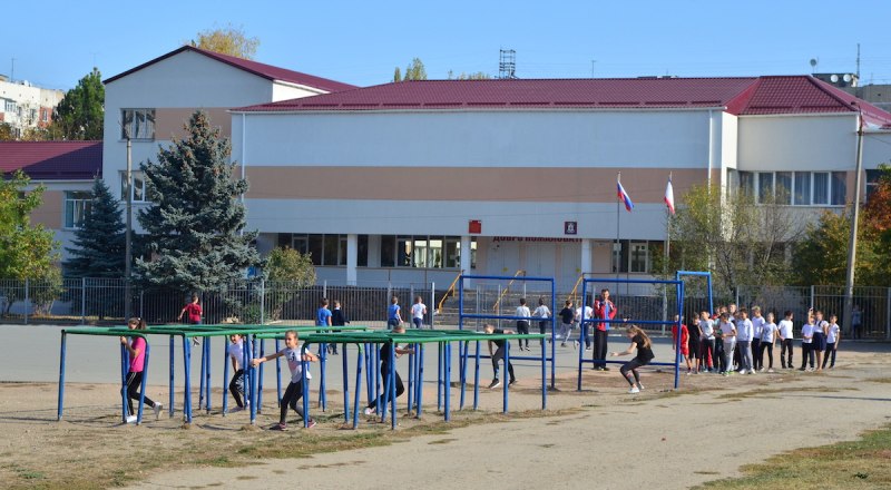 Строительство новых школ в Крыму поможет забыть о второй смене для учеников.