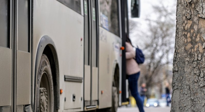 Подбирать пассажиров за пределами автостанций междугородным автобусам запрещено.