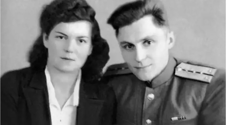 Ариадна (Рада) и Владимир Щербицкие, в день свадьбы в 1945-м.