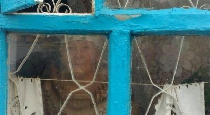77-летней женщине остаётся выходить только в окно.