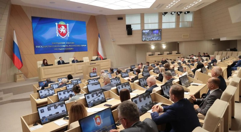 Депутаты за работой.