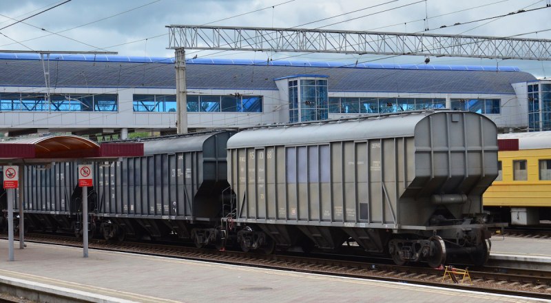 Новая железная дорога даст возможность проводить товарняки из Крыма в Ростов по сухопутному маршруту.