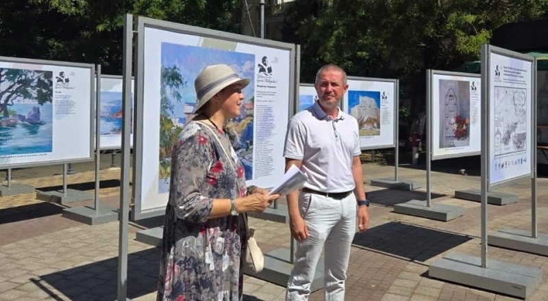 Елена Молчанова и Александр Дяченко. Фото Евгения Бадусева.