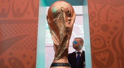 Золотой Кубок мира в эти дни побывал в Санкт-Петербурге, впервые в России. Надеемся, не в последний раз!
