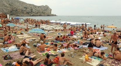 Туристы бронируют места в Крыму уже на сентябрь-октябрь.