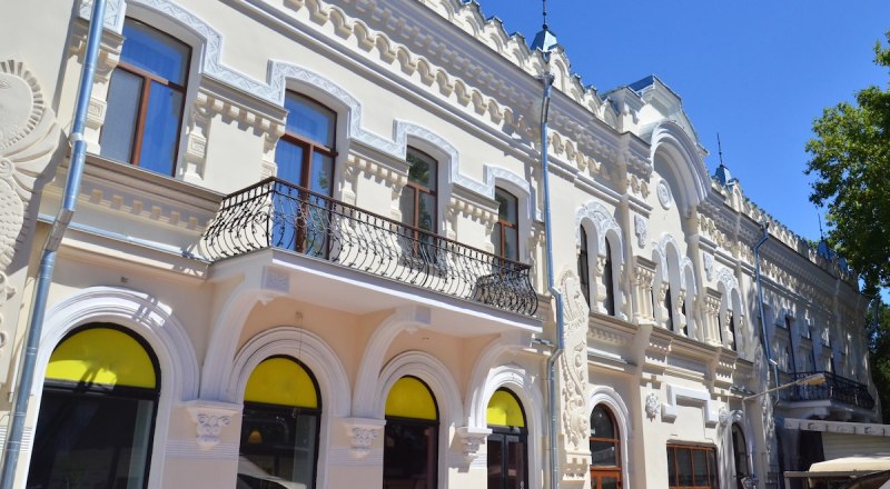 В Крыму также успешно приватизировали отдельные объекты. Фото Александра КАДНИКОВА.