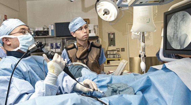 Во время проведения уретроскопии. Фото с сайта onclinic-ryazan.ru