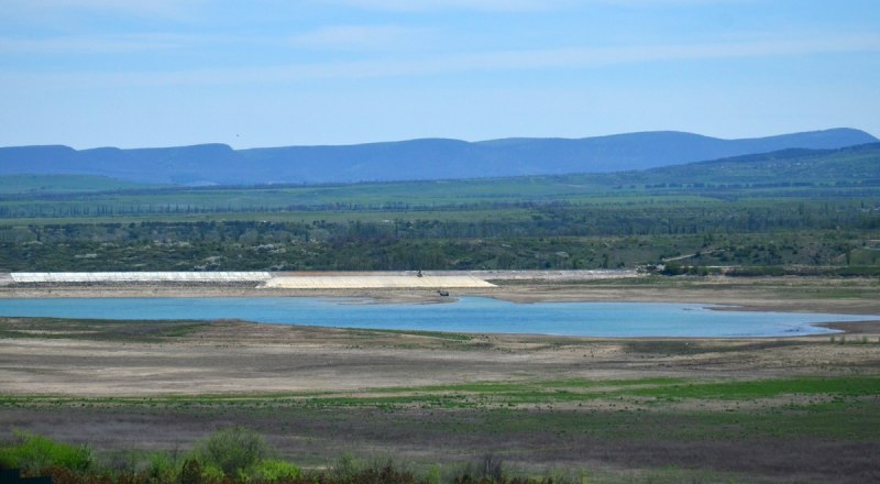 Воды постепенно становится всё меньше.