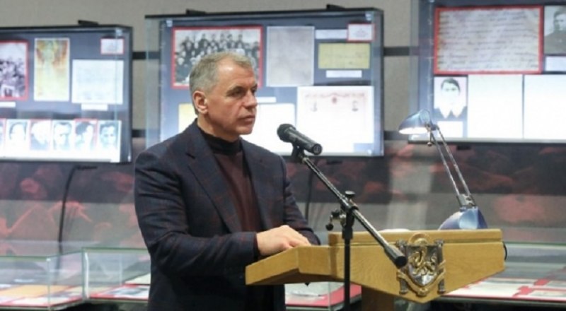 Председатель Госсовета республики Владимир Константинов на заседании Ливадийского клуба.
