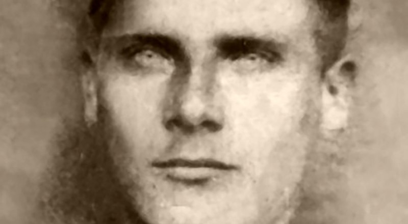 Василий Пастушков - быть может его, 18-летнего героя, нашли на Мекензиевых горах.