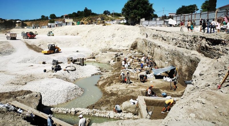 Раскопки в Херсонесе. Фото Юлии КРЫМОВОЙ.