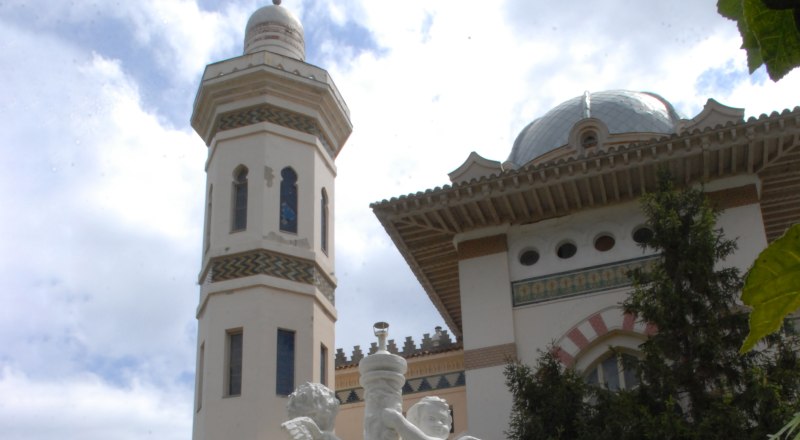 Реконструкция длится уже несколько лет и пока не может завершиться.