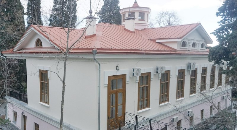 Историческому зданию вернули первоначальный вид. Фото Владимира Петрова.
