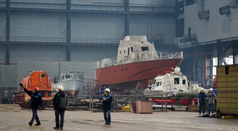 Крымские судостроительные заводы - это опыт многих поколений профессионалов.