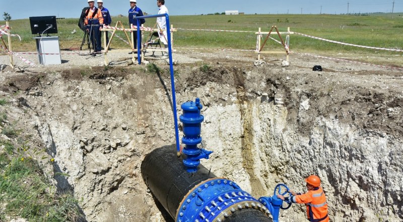 Новый трубопровод поможет избавить восточный Крым от угрозы засухи.