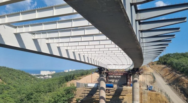 Глубина оврага, над которым проходит виадук - более 35 метров. Фото пресс-службы компании ВАД.