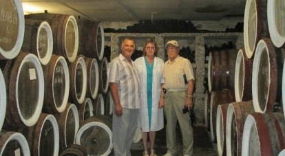 Специалисты виноделия одобряют вино дома Донцовых.