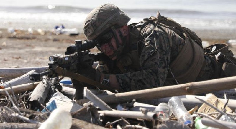 Капрал морской пехоты Роберт Маурер во время учений в Тринидаде и Тобаго. Фото U.S. Army National Guard.