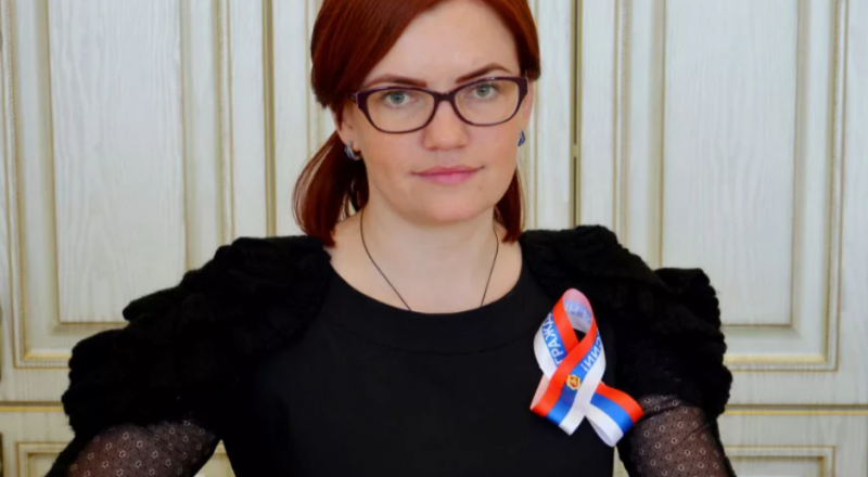 Олеся Харитоненко отличалась активной общественной деятельностью, однако это не помогло избежать и такого же публичного осуждения после визита силовиков.